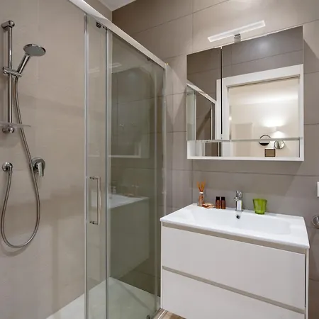 Apartament Station *